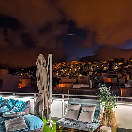 Las Palmas Nest Hostel-2